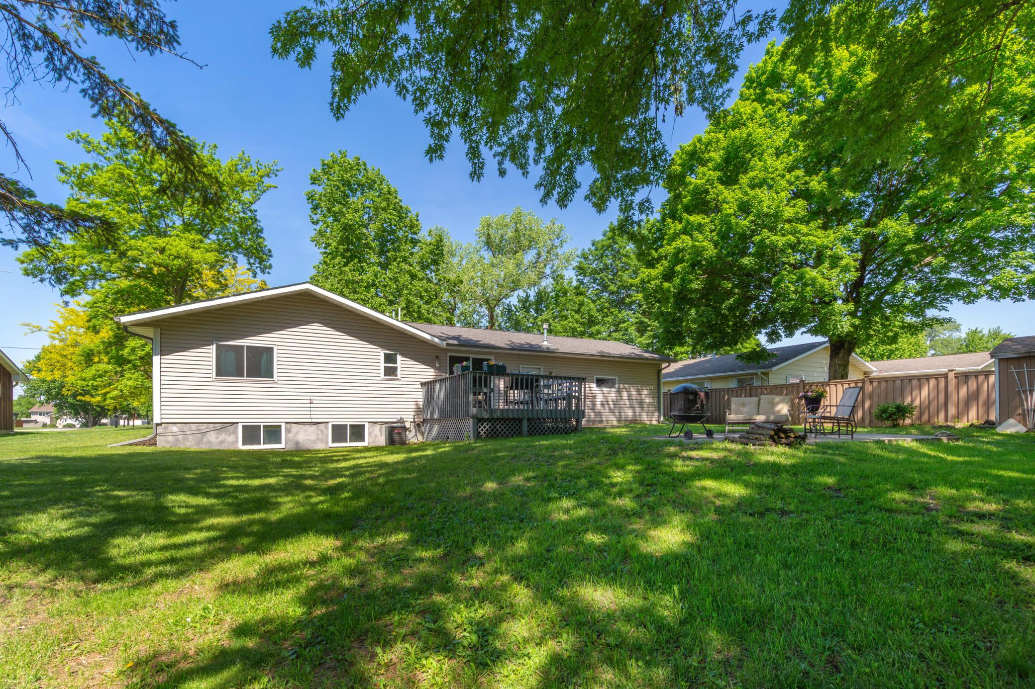414 S Main St, Medford, MN 55049