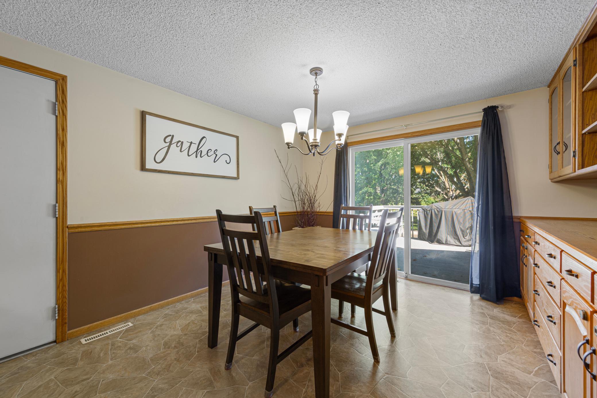 414 S Main St, Medford, MN 55049