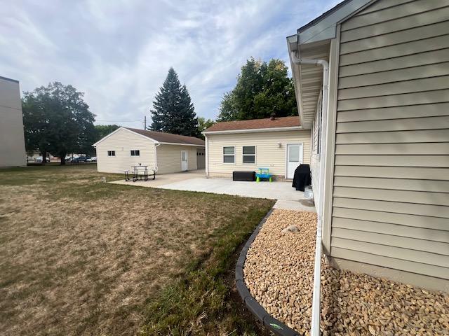 215 Central Ave, Breckenridge, MN 56520