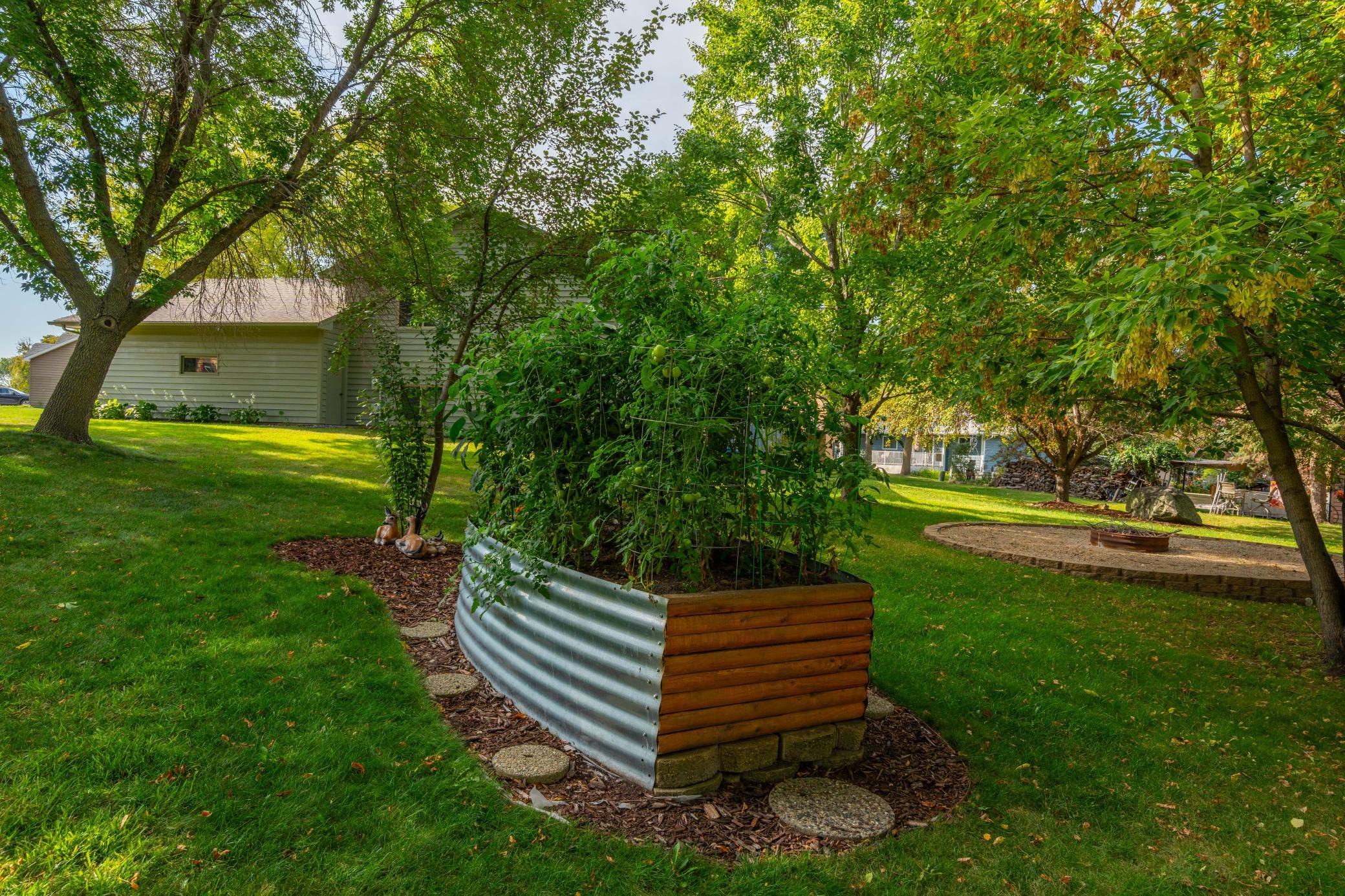 1928 Circle Dr NW, Sauk Rapids, MN 56379