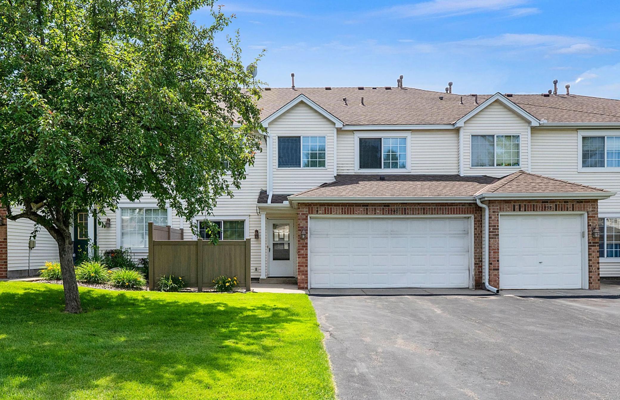 11240 Providence Ln, Eden Prairie, MN 55344