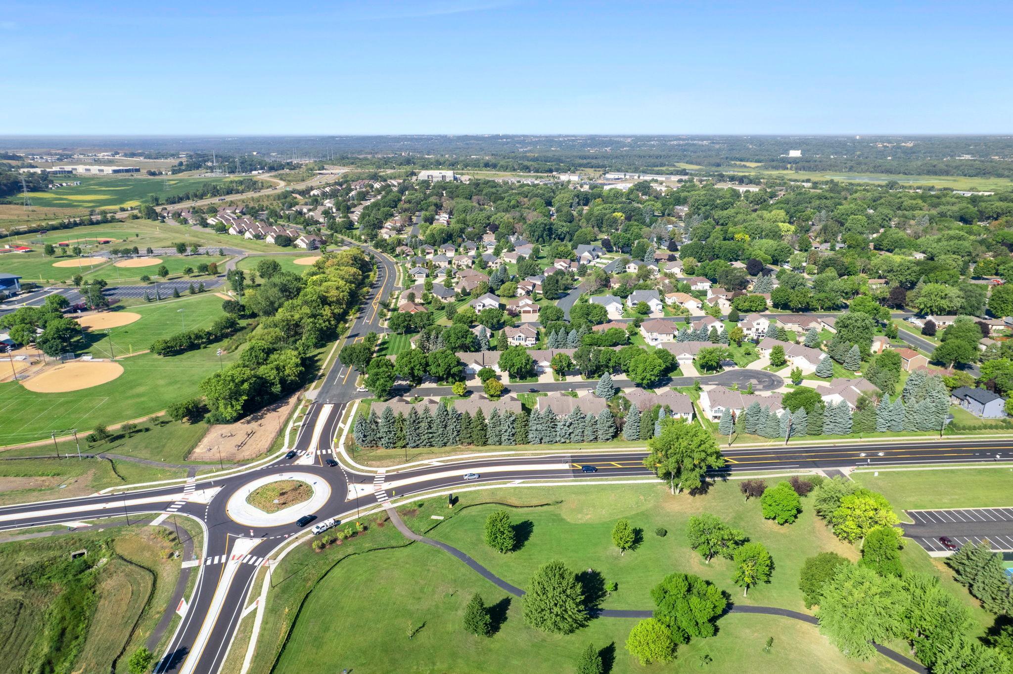 1284 Quincy Cir, Shakopee, MN 55379
