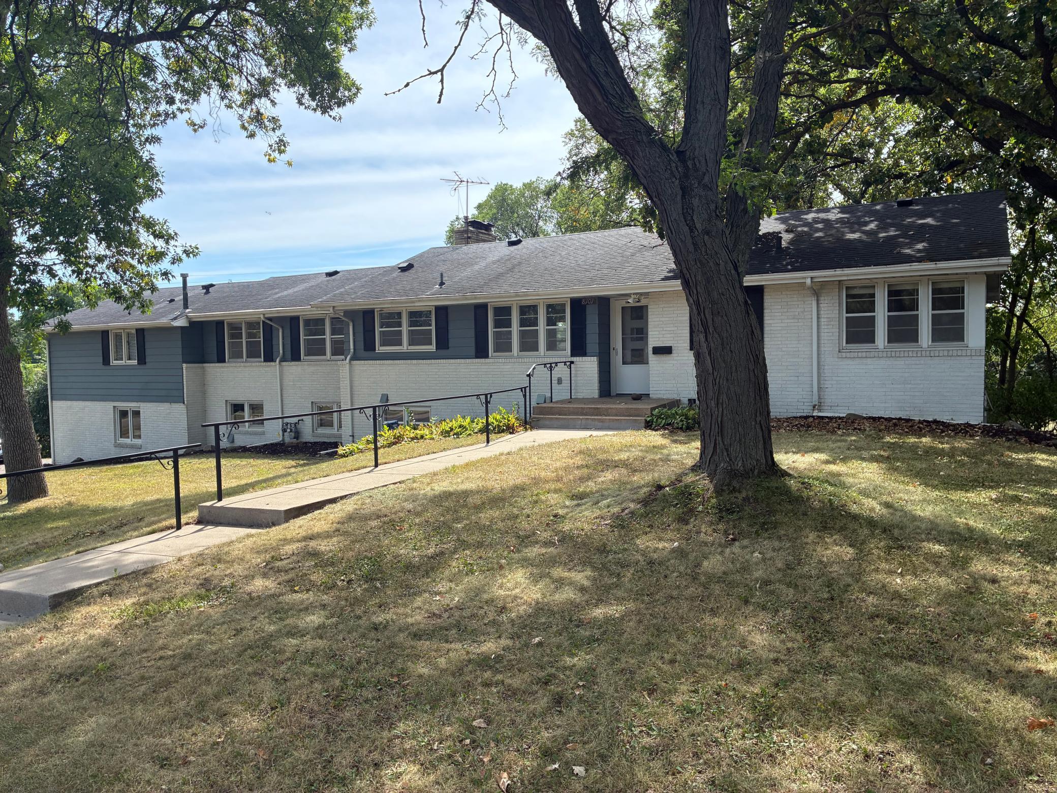 8101 Westwood Hills Dr, Saint Louis Park, MN 55426