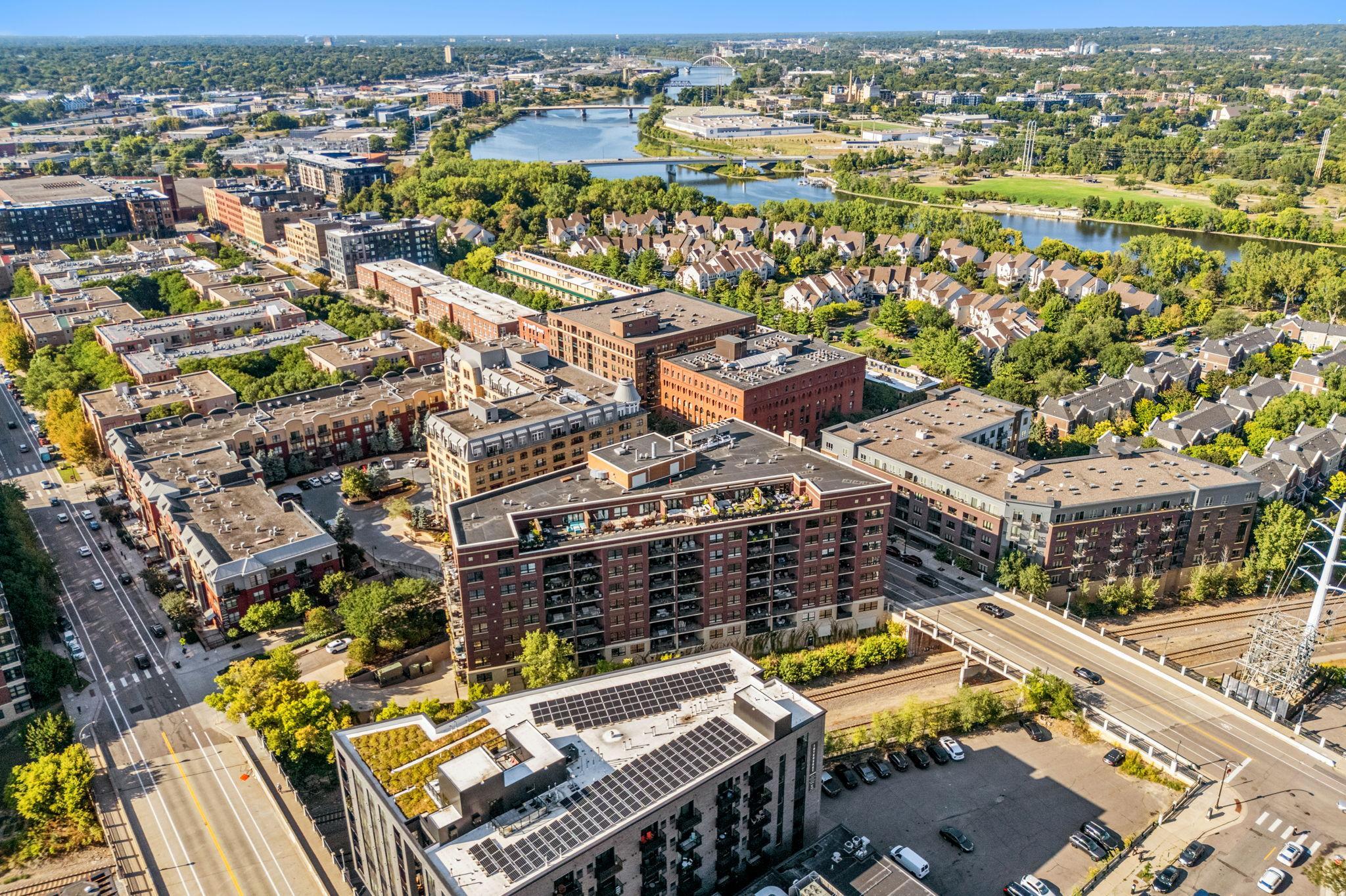 111 4th Ave N #403, Minneapolis, MN 55401