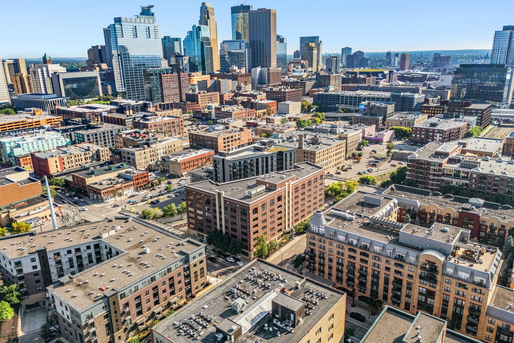111 4th Ave N #403, Minneapolis, MN 55401