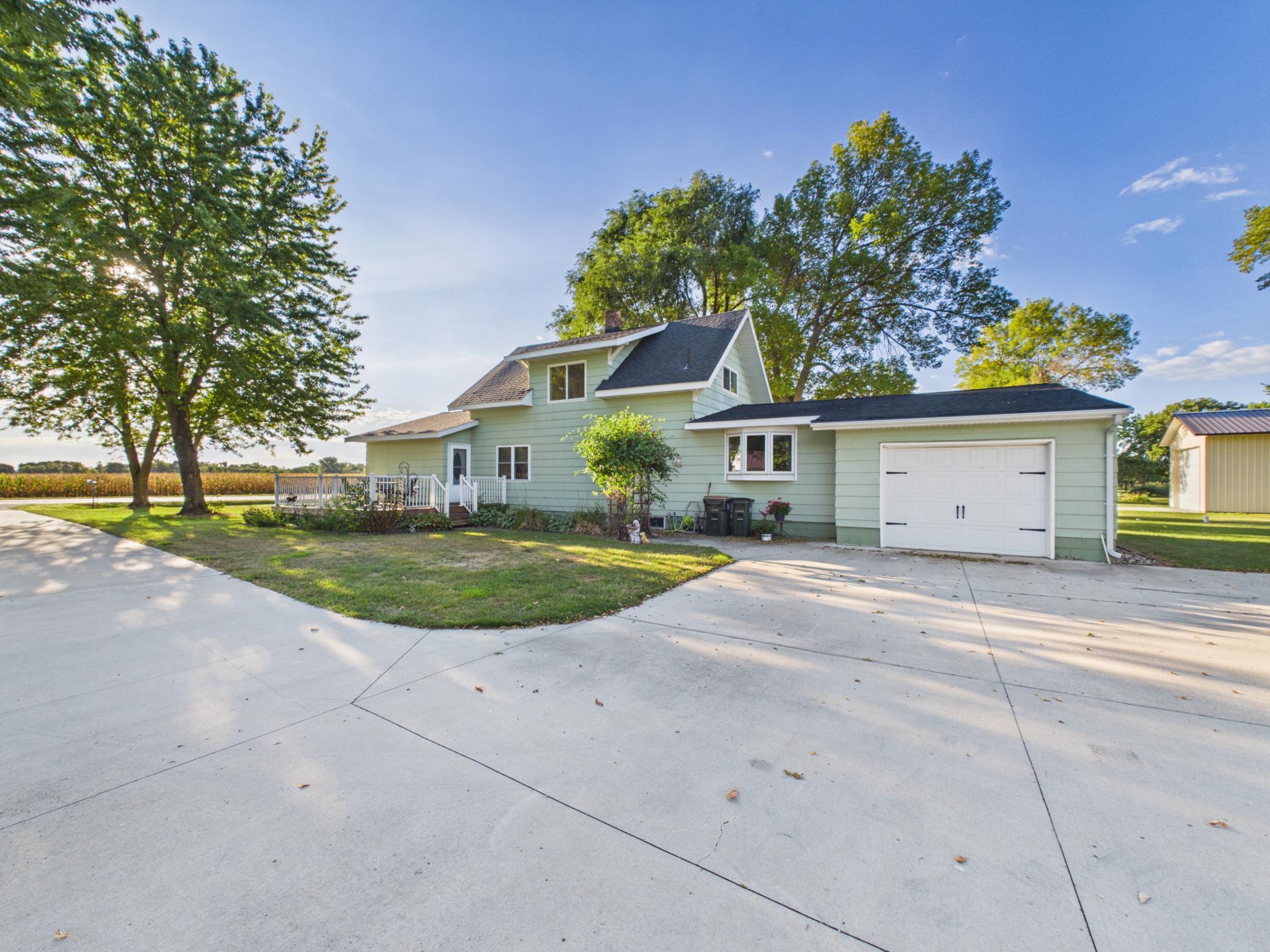21677 County Road 197, Belgrade, MN 56312