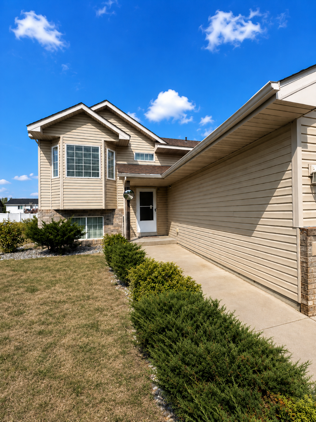477 Shannon Dr, Big Lake, MN 55309