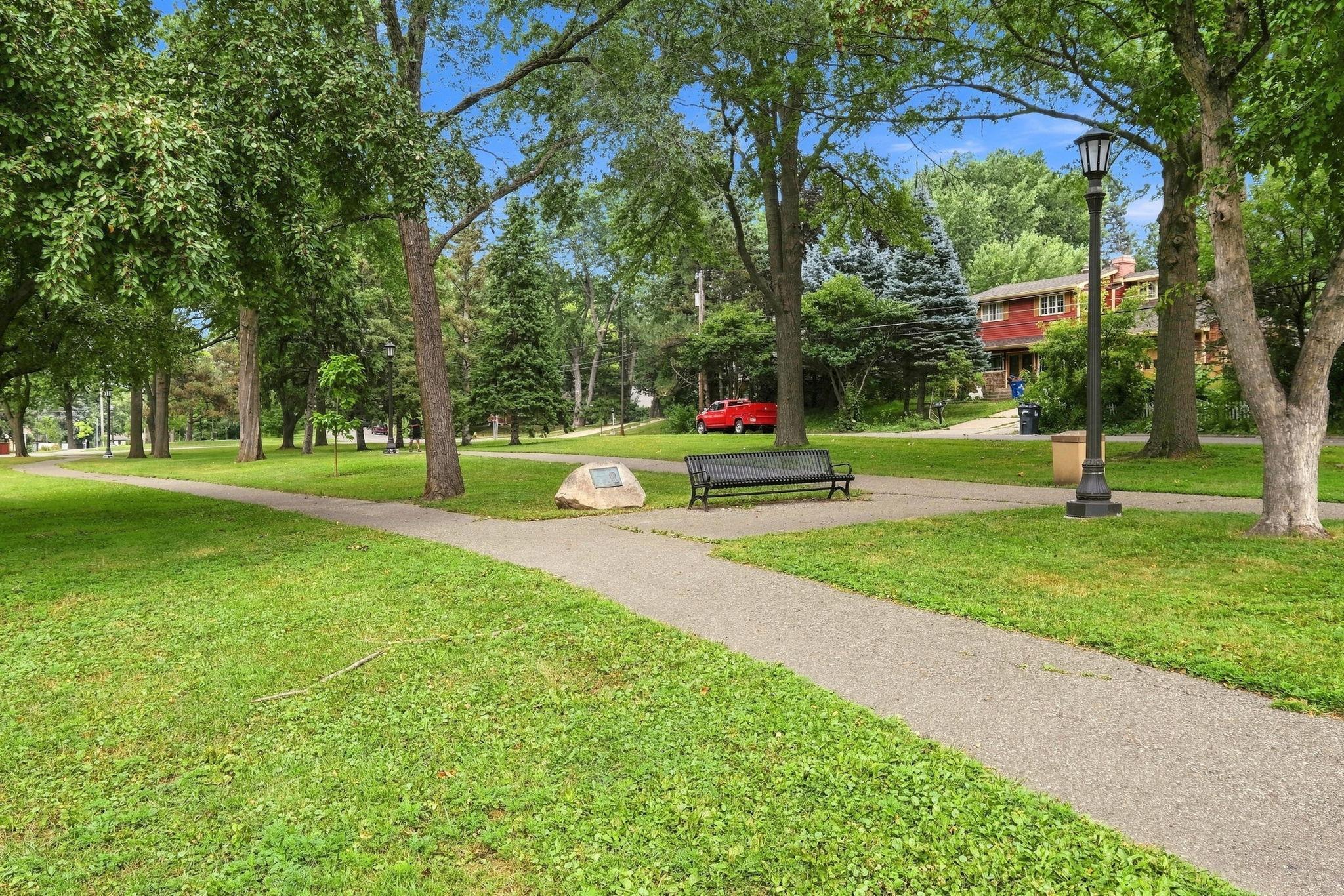 1991 Nevada Ave E, Saint Paul, MN 55119