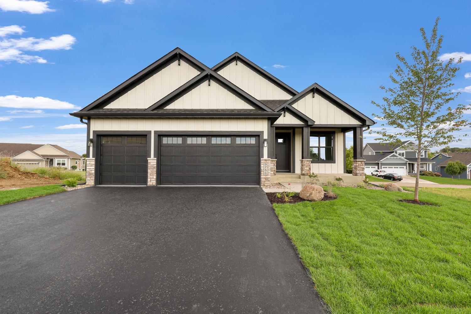 9756 Saint Andrews Dr, Elko New Market, MN 55020