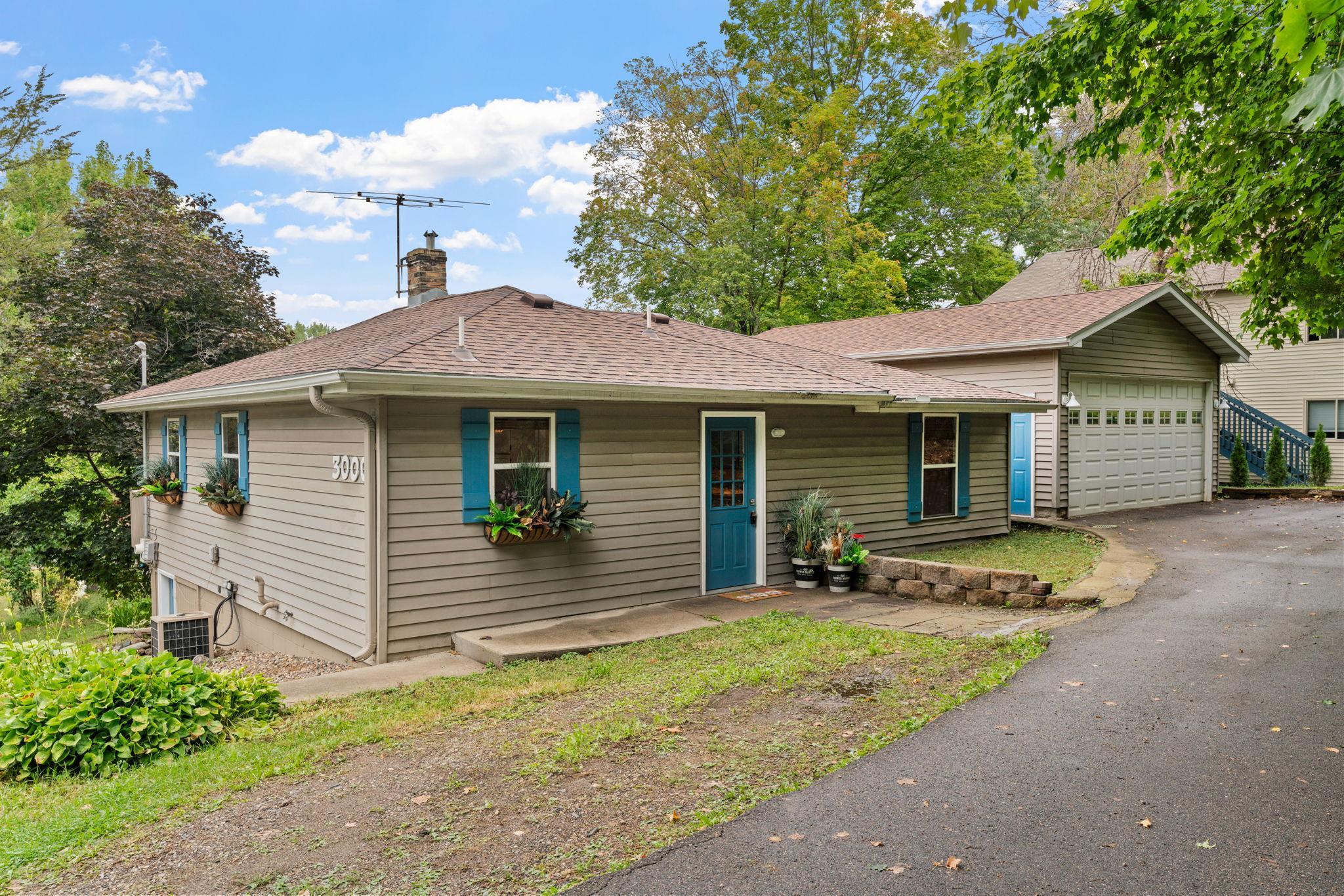 3000 Devon Ln, Mound, MN 55364