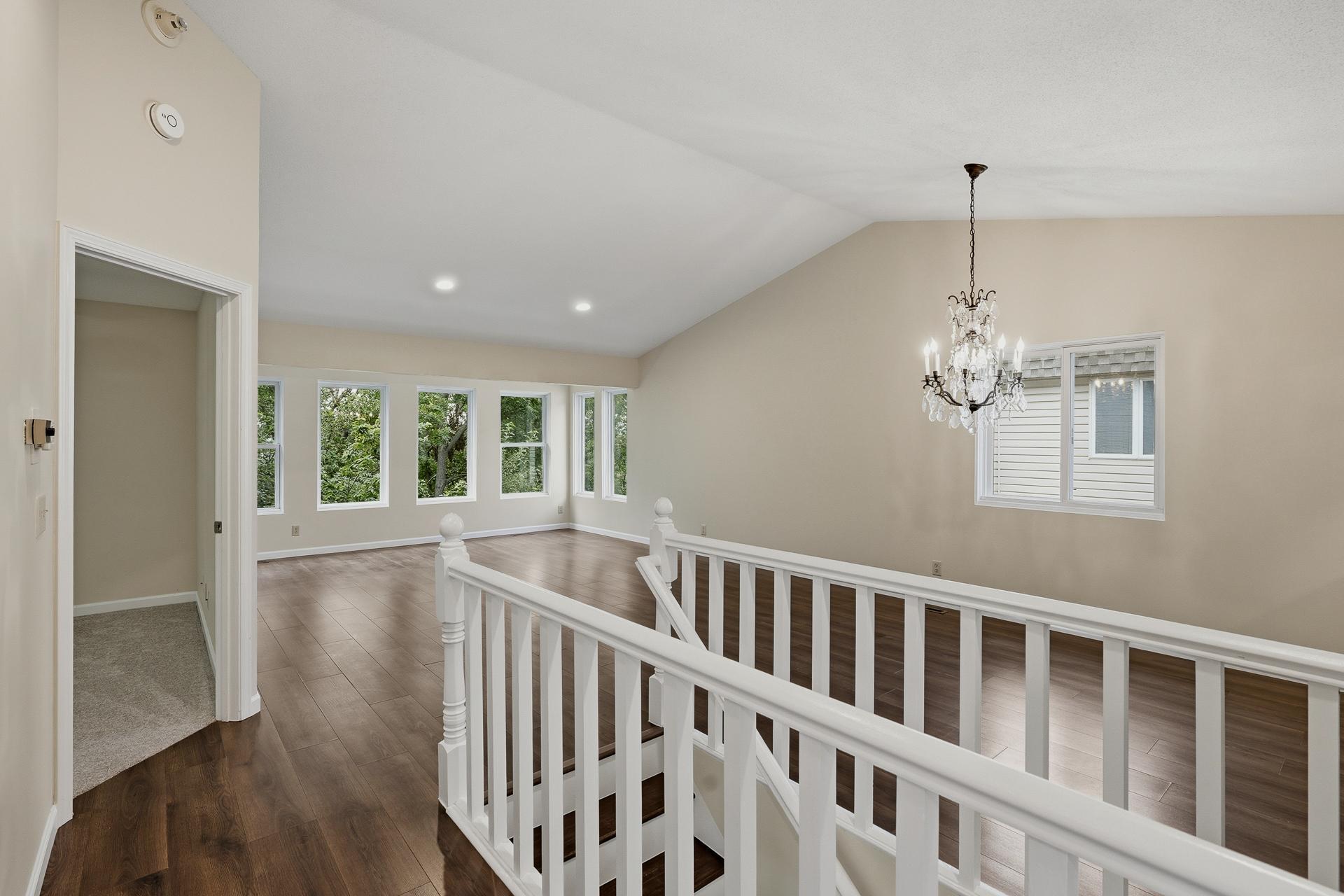 5523 Auto Club Rd, Bloomington, MN 55437