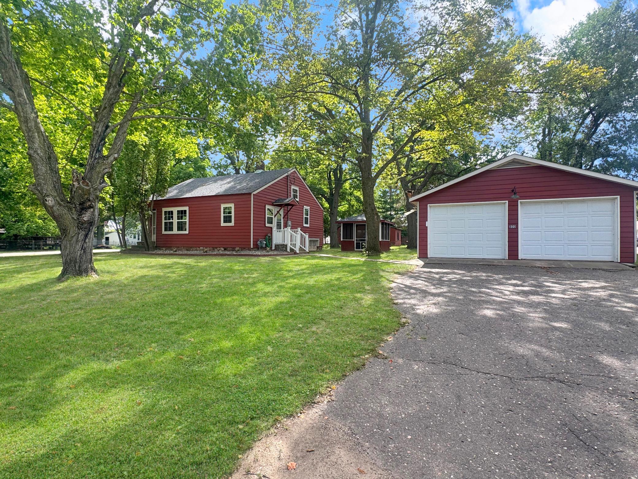 800 6th St, Ironton, MN 56455