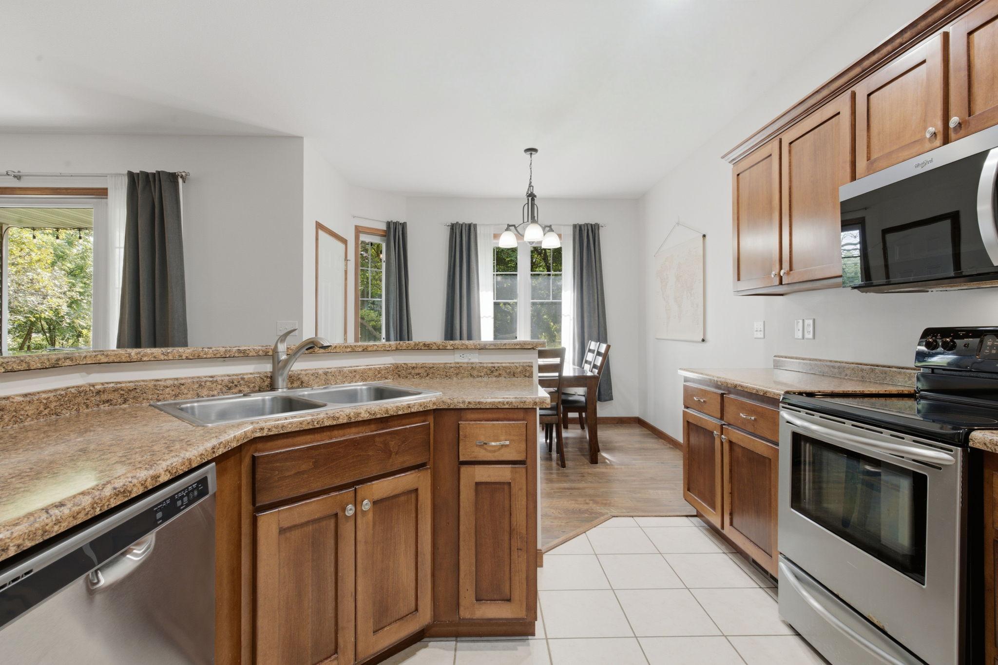 340 Martinson Blvd, Spicer, MN 56288