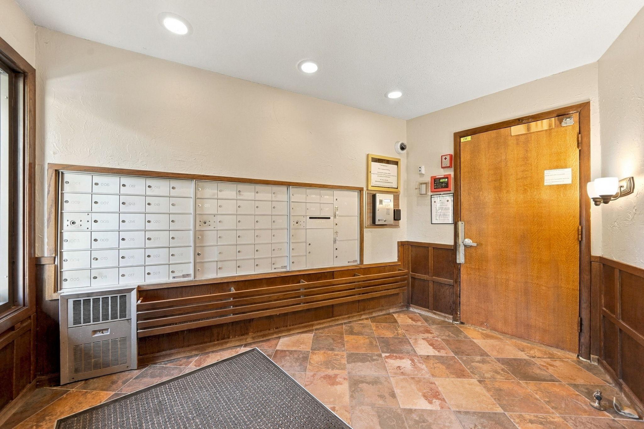 2200 Nevada Ave S #312, Saint Louis Park, MN 55426