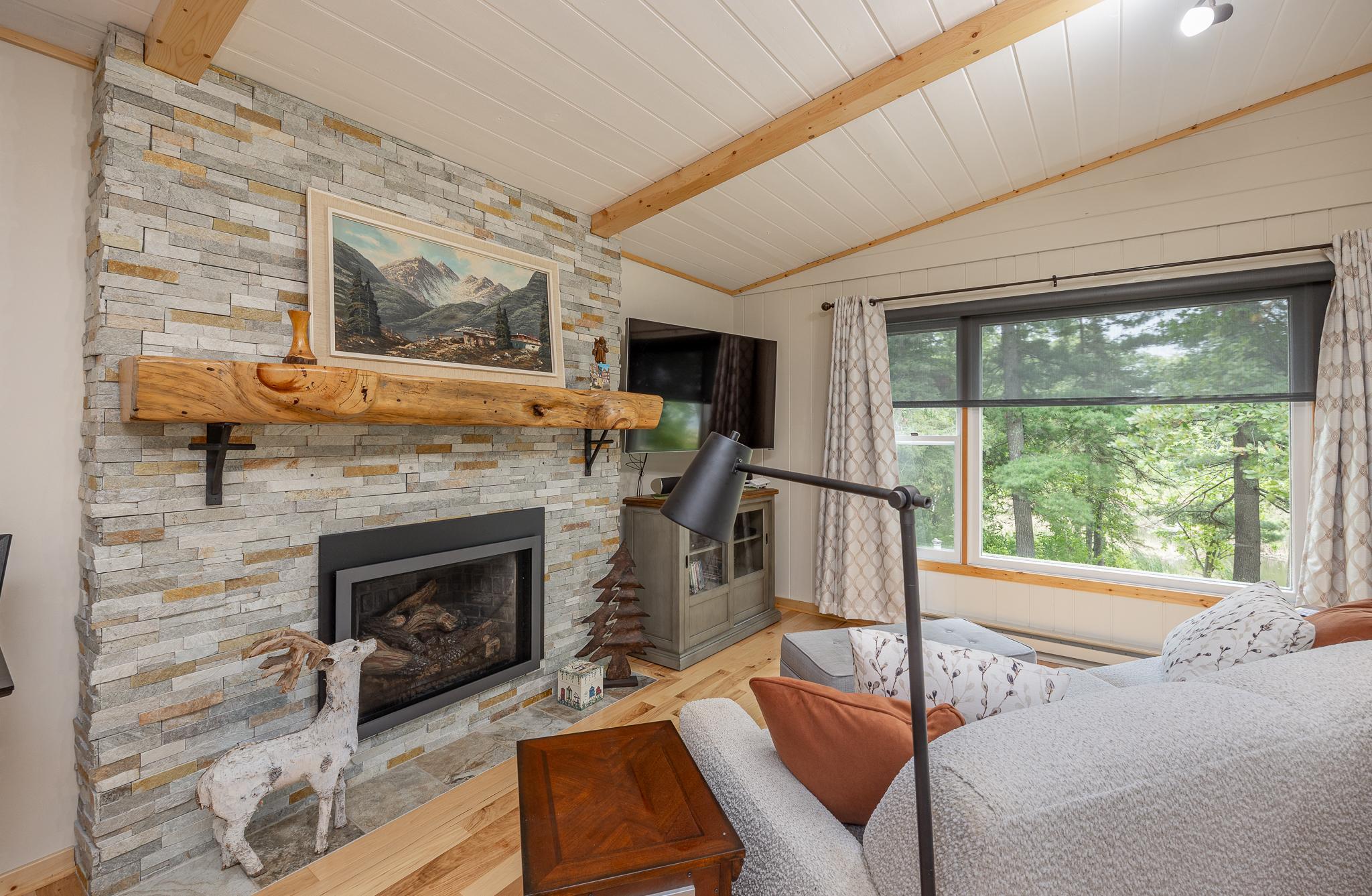 207 Pine Dr, Longville, MN 56655