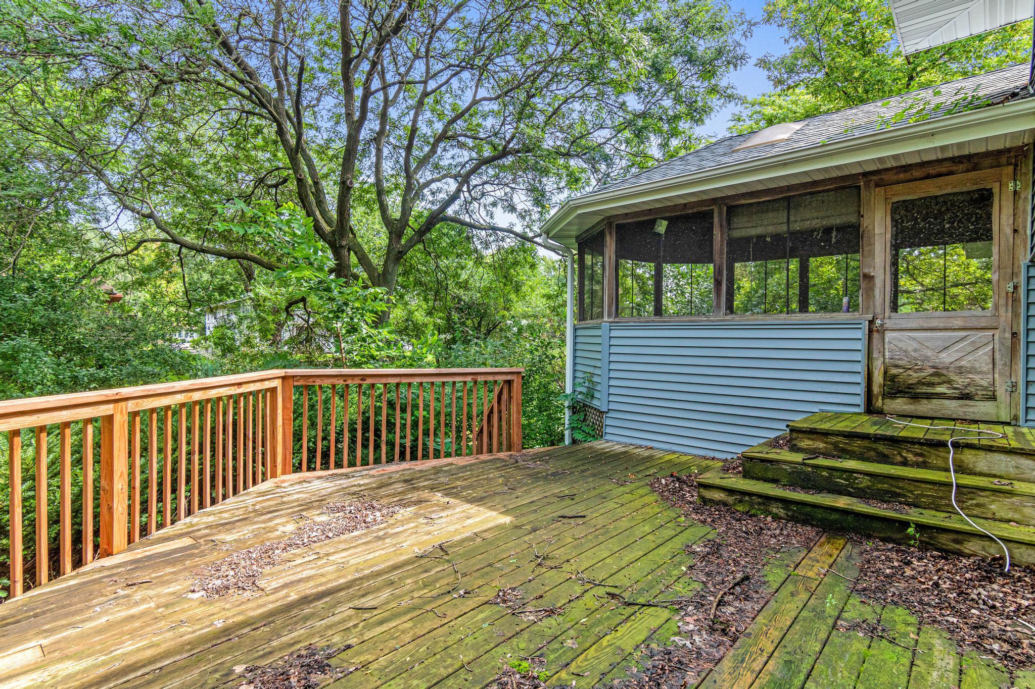 2400 E 125th St, Burnsville, MN 55337