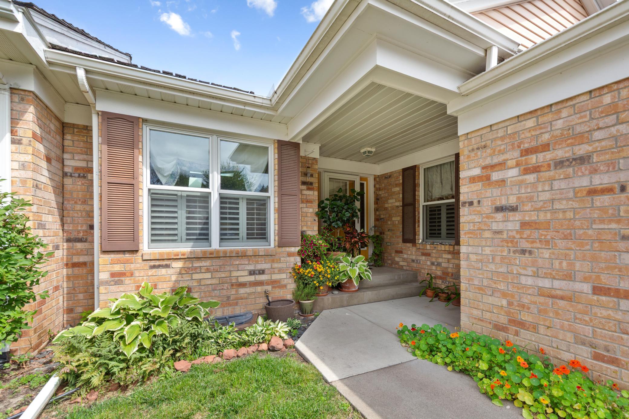 1267 Woodley St E, Northfield, MN 55057