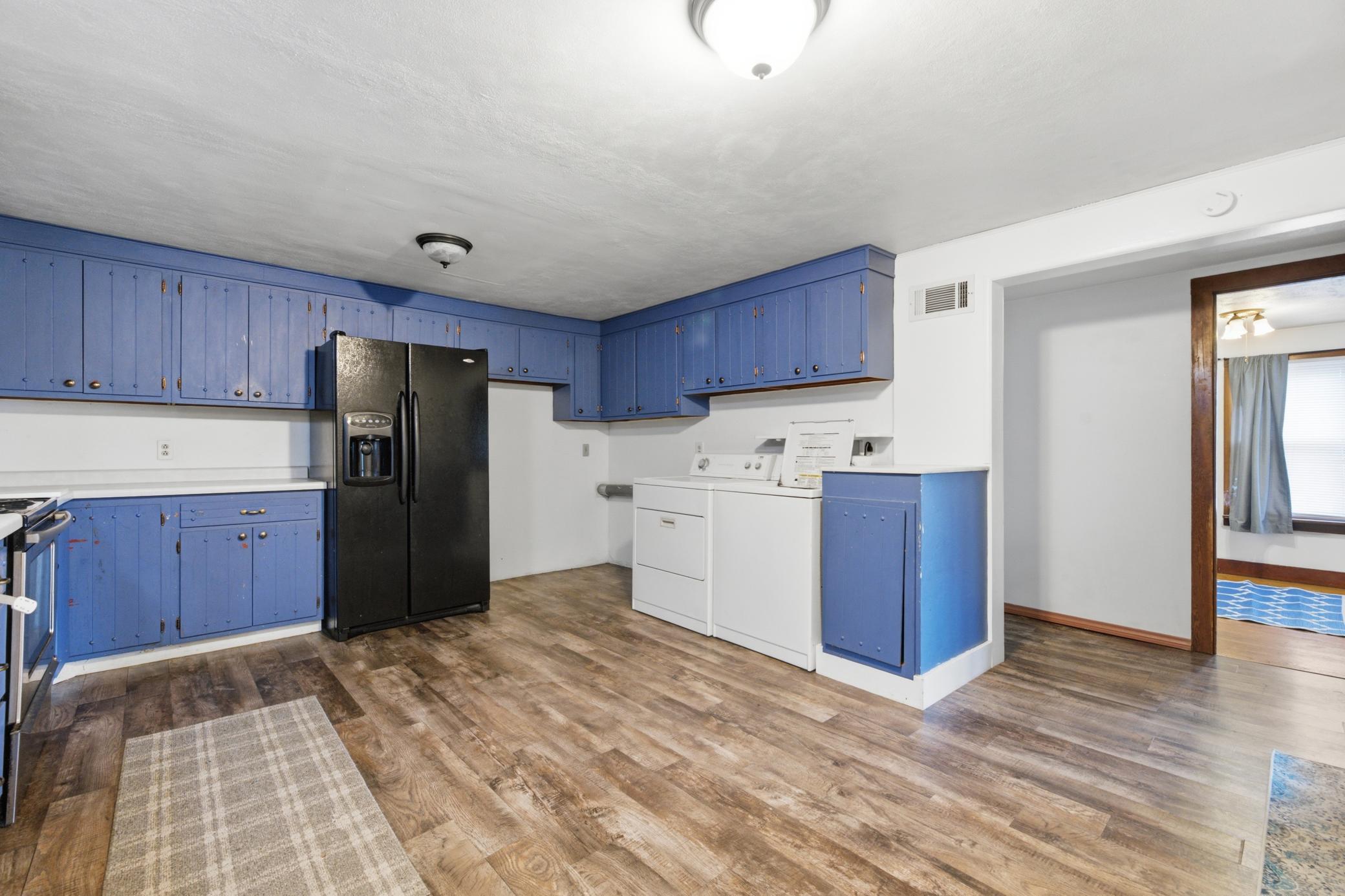 142 Washington St, Fountain City, WI 54629