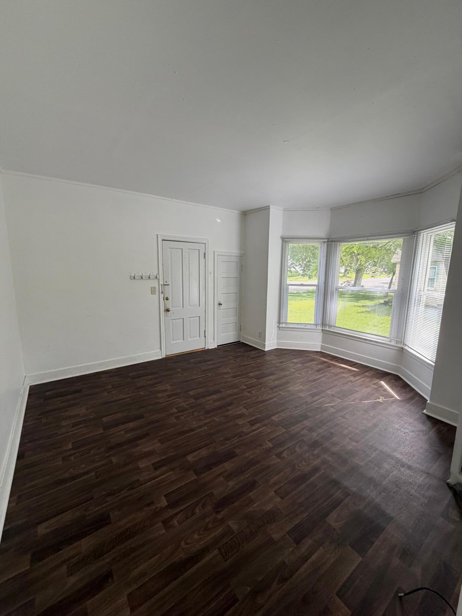 224 S Park St, Fairmont, MN 56031