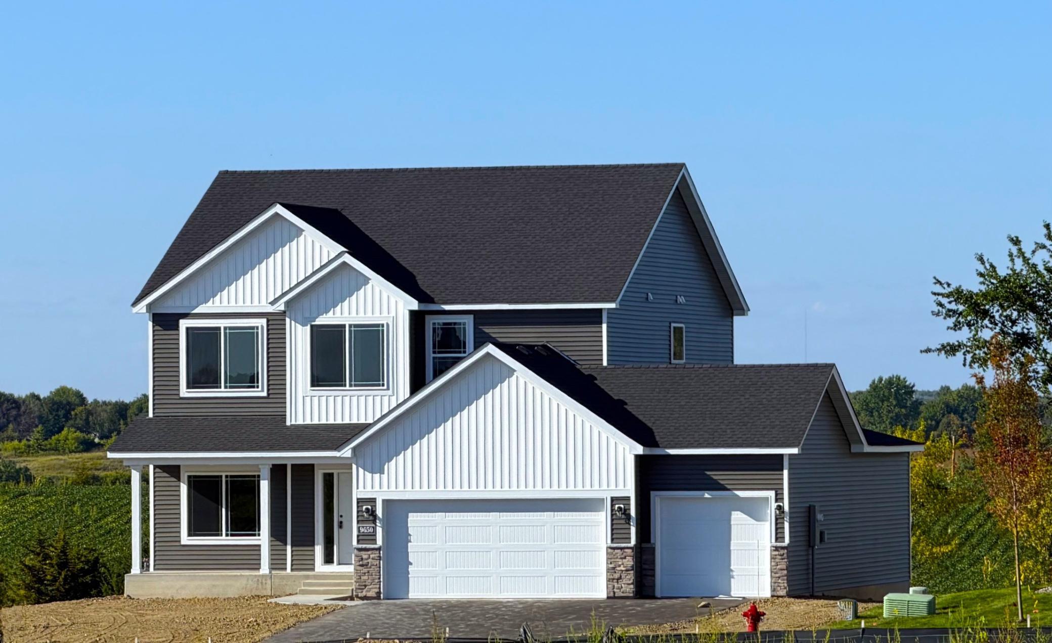 9650 32nd St NE, Saint Michael, MN 55376