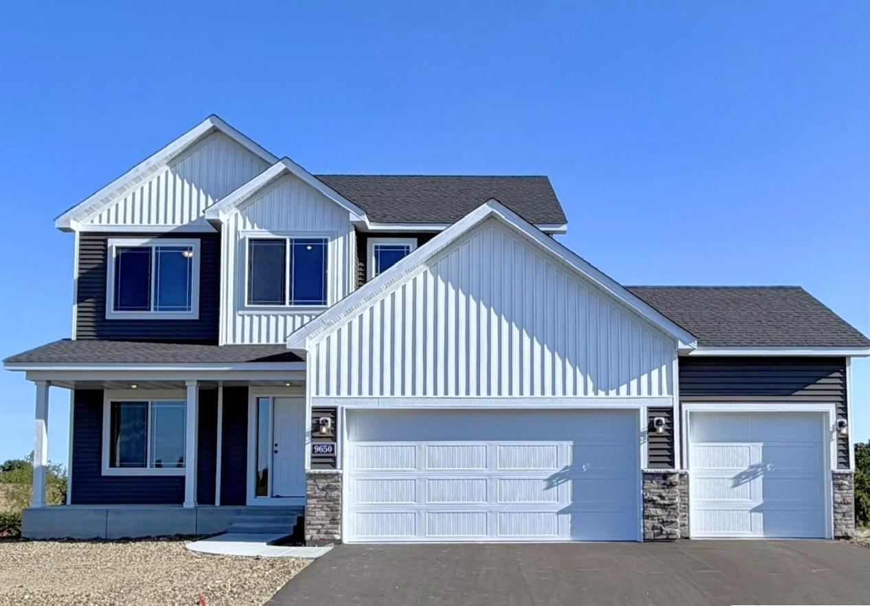 9650 32nd St NE, Saint Michael, MN 55376