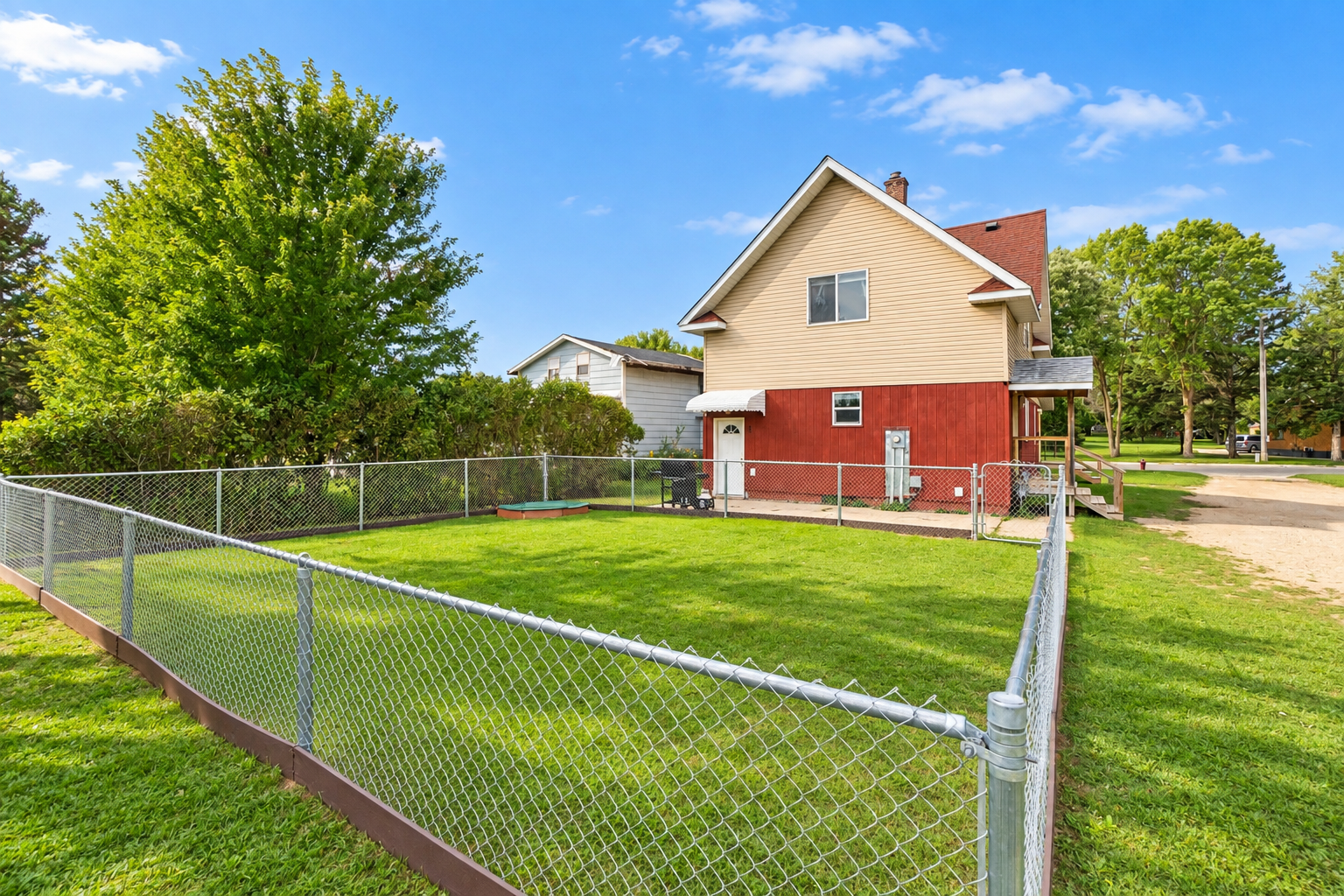 1126 2nd St SE, Wadena, MN 56482