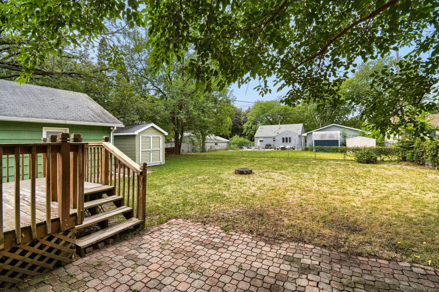 7558 5th St NE, Fridley, MN 55432