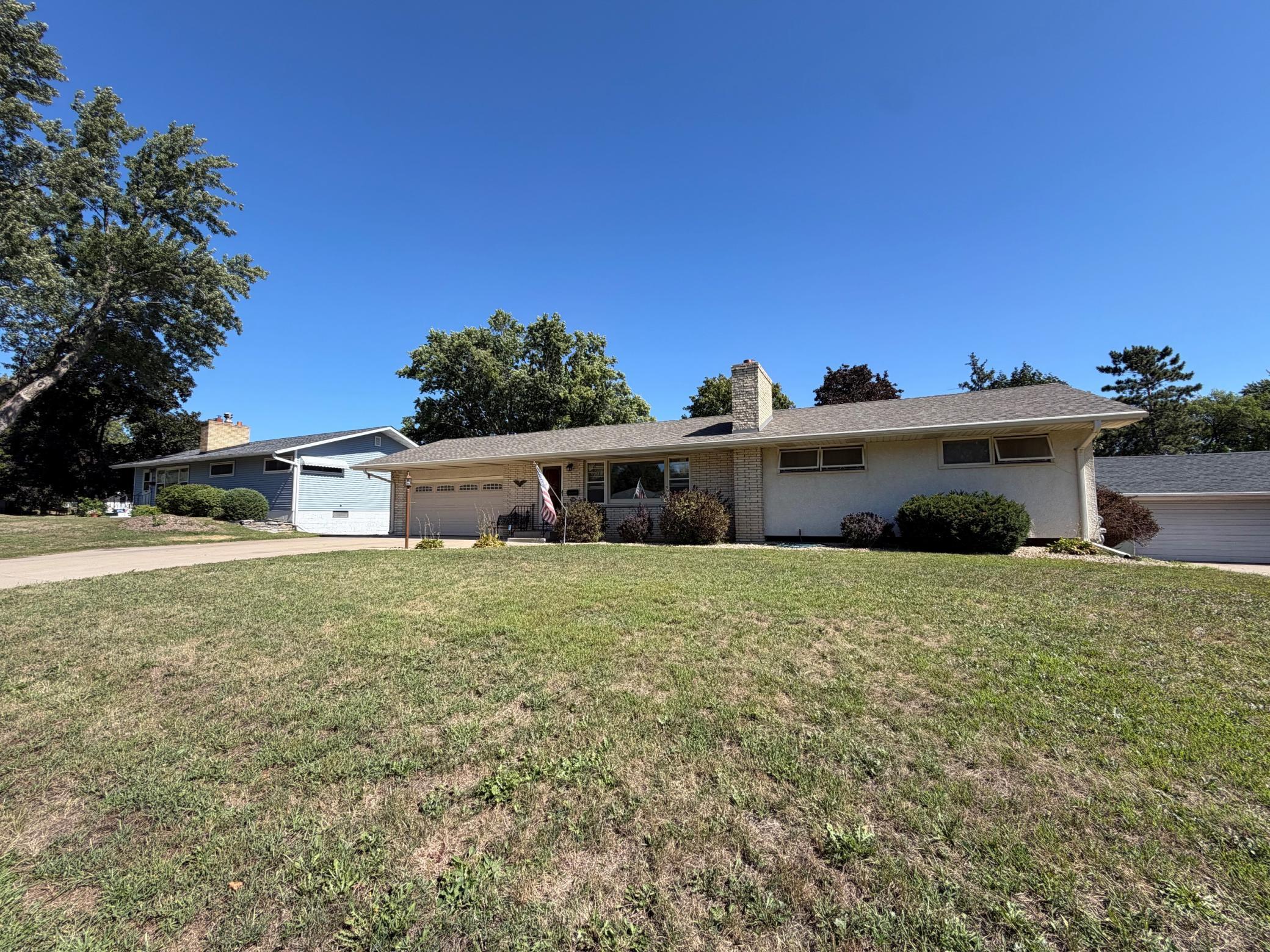 7538 Carmen Ave, Inver Grove Heights, MN 55076
