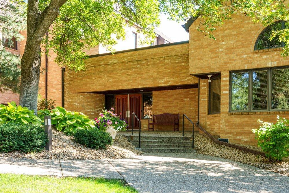1830 Eagle Ridge Dr #1009, Mendota Heights, MN 55118