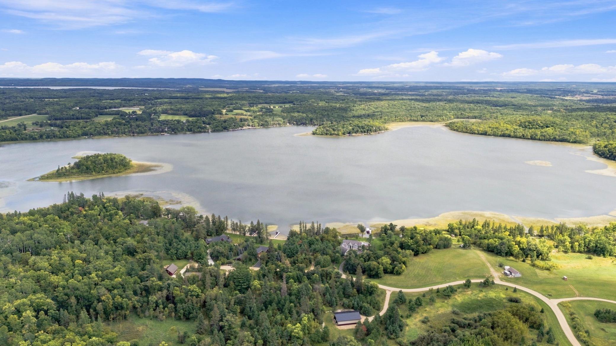 39441 Ironwood Trl, Frazee, MN 56544
