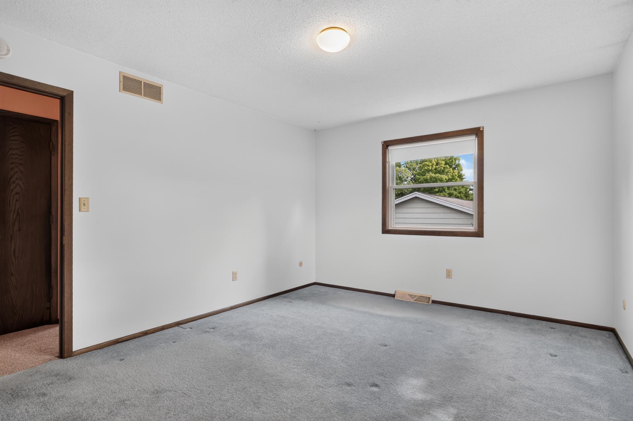 2332 4th Ave NW, Rochester, MN 55901