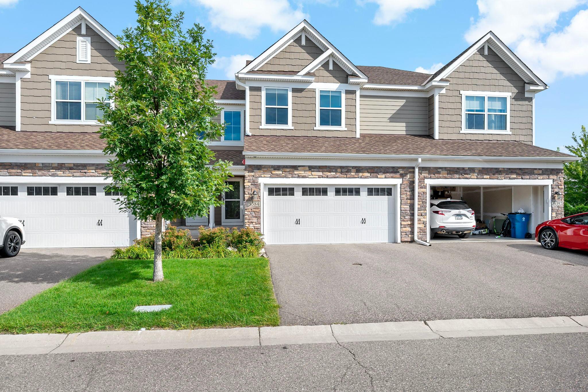 18384 Glastonbury Dr, Lakeville, MN 55044