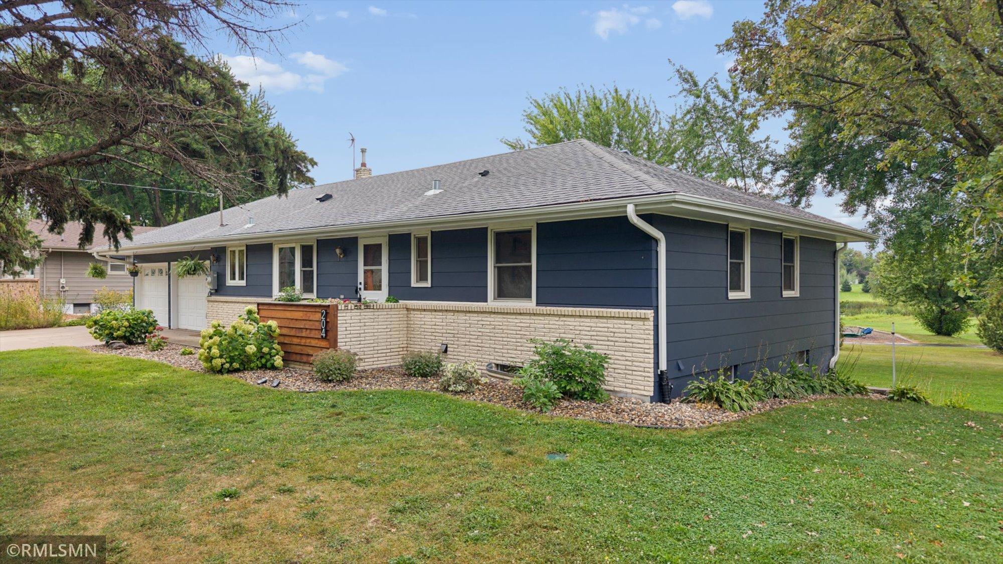 204 4th St NE, Mayer, MN 55360