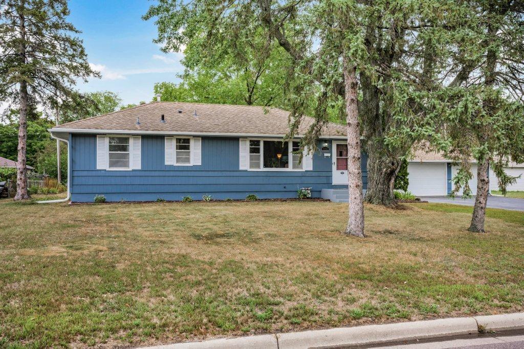 7208 Florida Ave N, Brooklyn Park, MN 55428