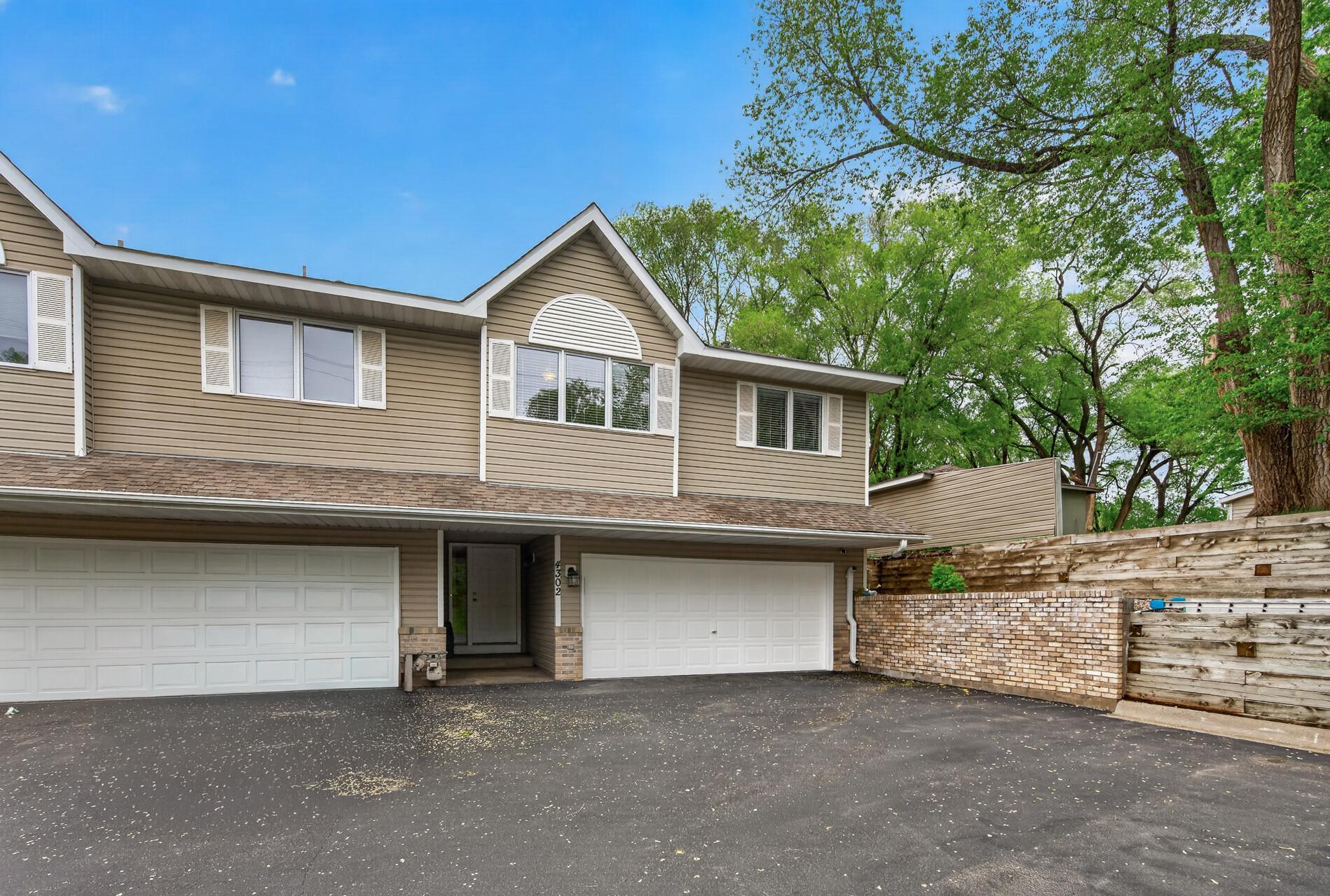 4302 Mccoll Dr, Savage, MN 55378