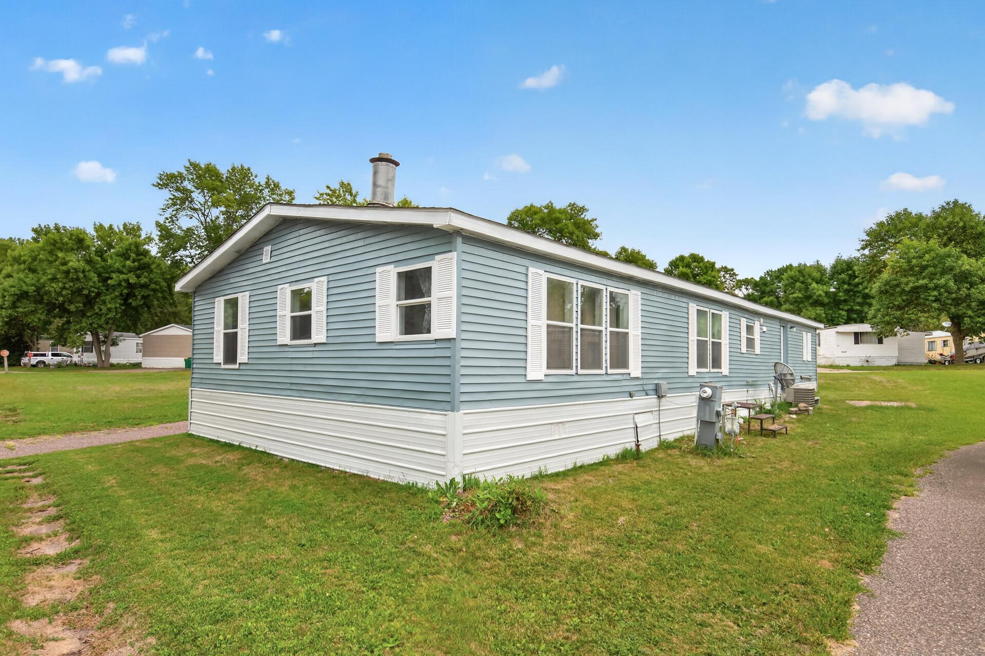 400 Center Ave S #80, Montrose, MN 55363