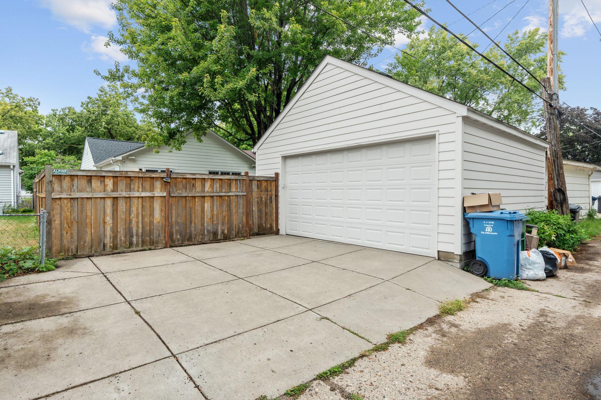 5541 Vincent Ave S, Minneapolis, MN 55410