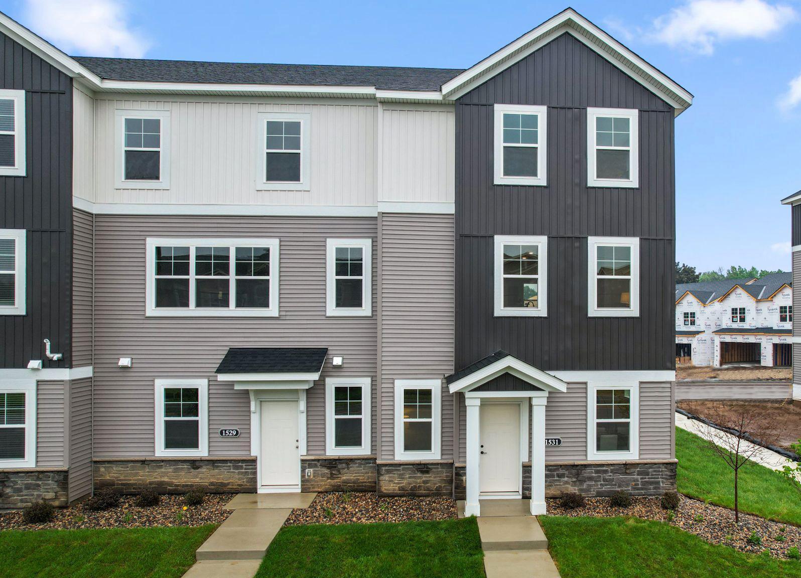 8760 Island Echotrail N #D, Lake Elmo, MN 55001
