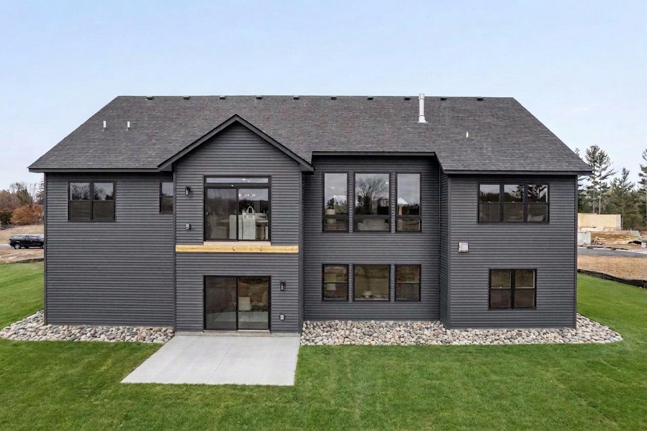17961 Staples St NE, Ham Lake, MN 55304
