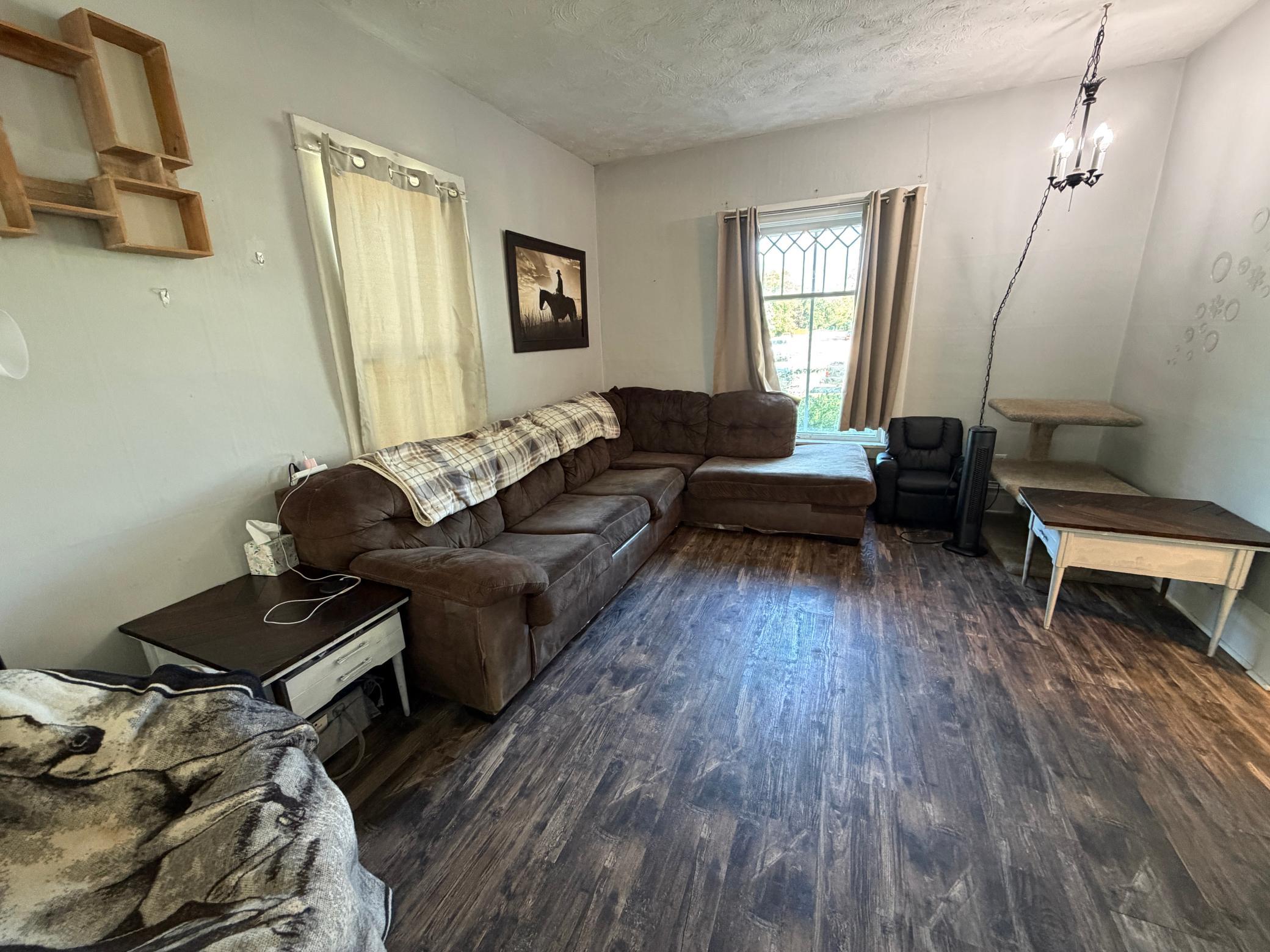 308 Center St E, Roseau, MN 56751