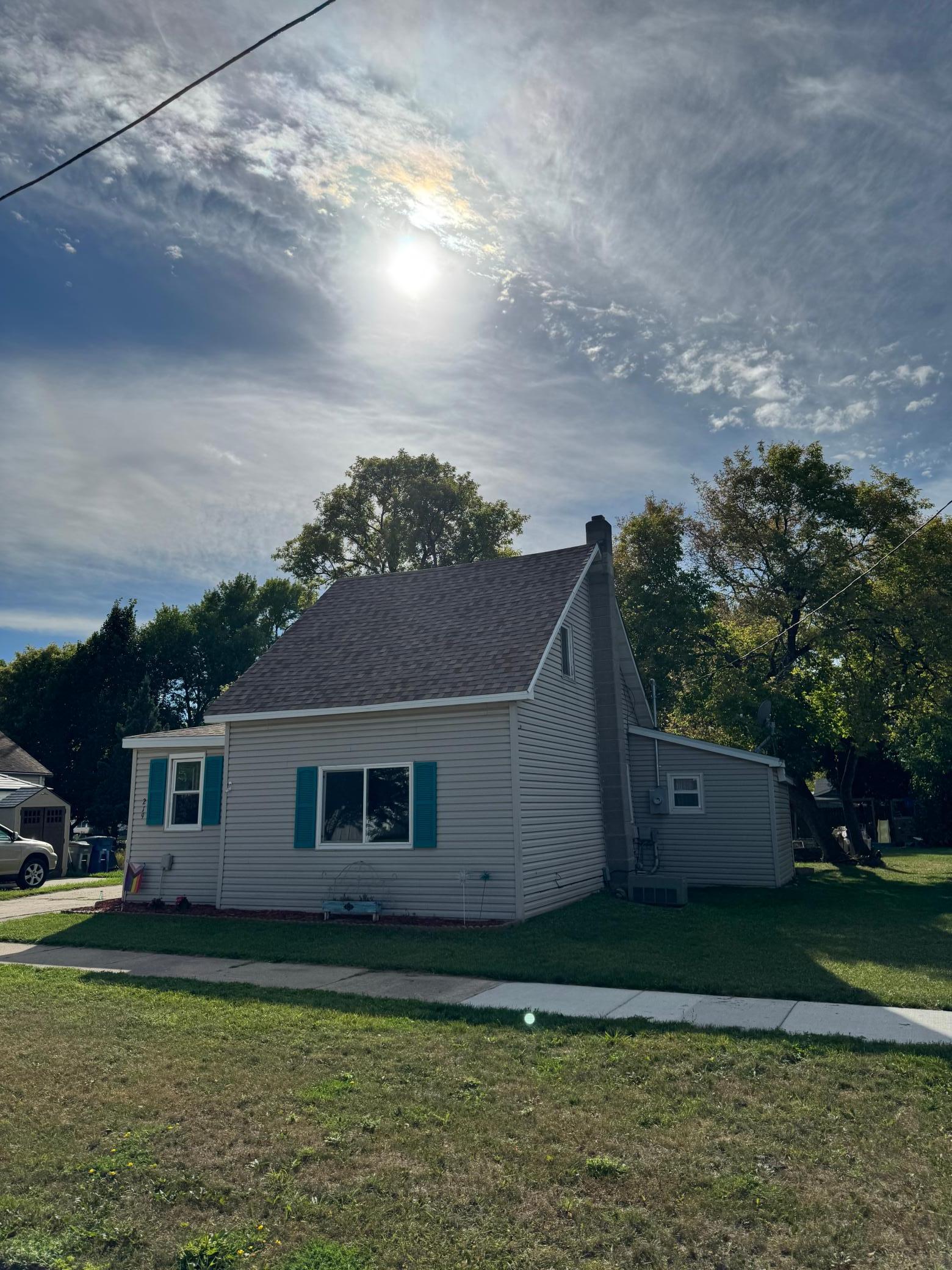 219 16th St N, Moorhead, MN 56560