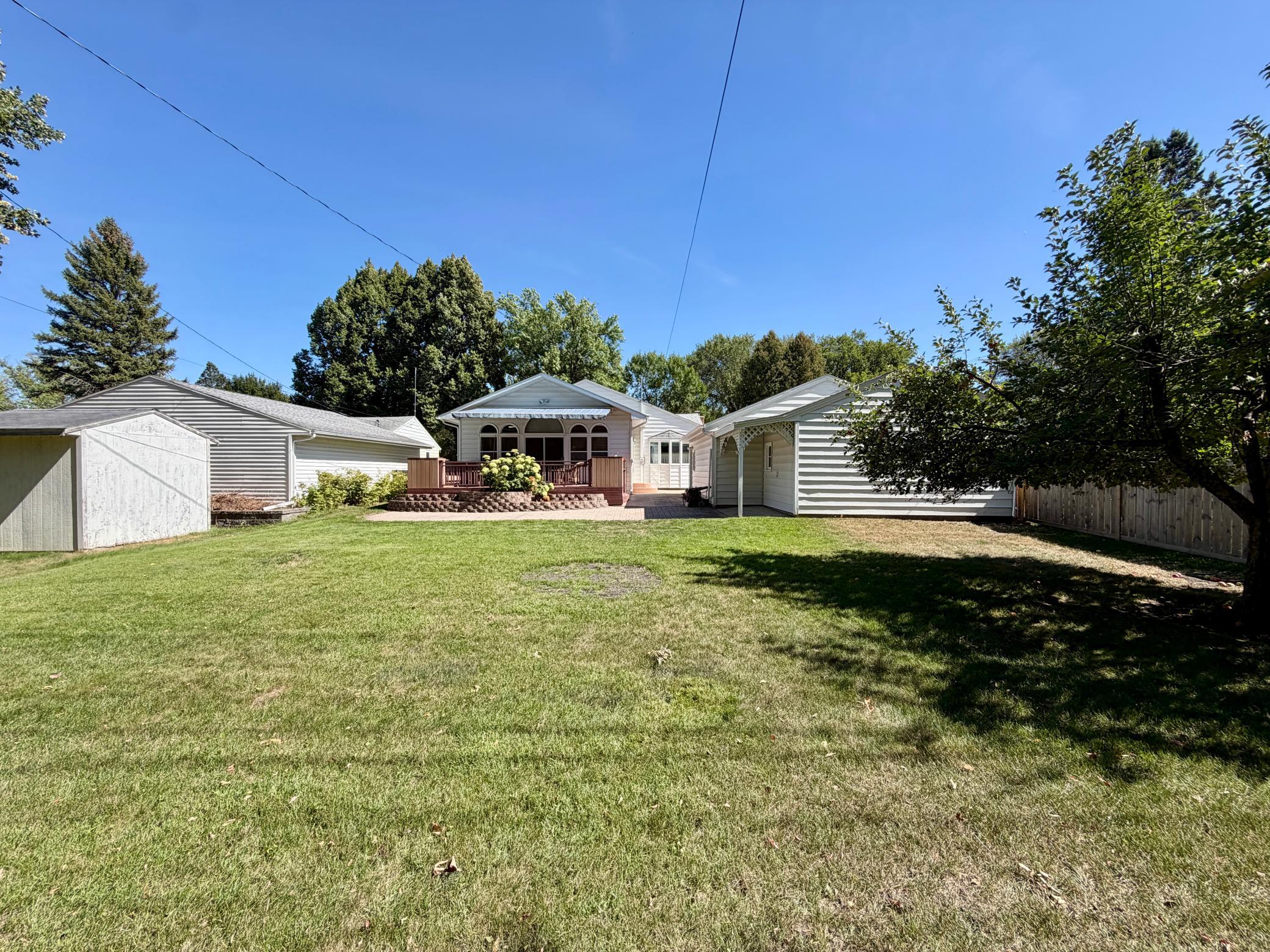 1117 1st St S, Moorhead, MN 56560