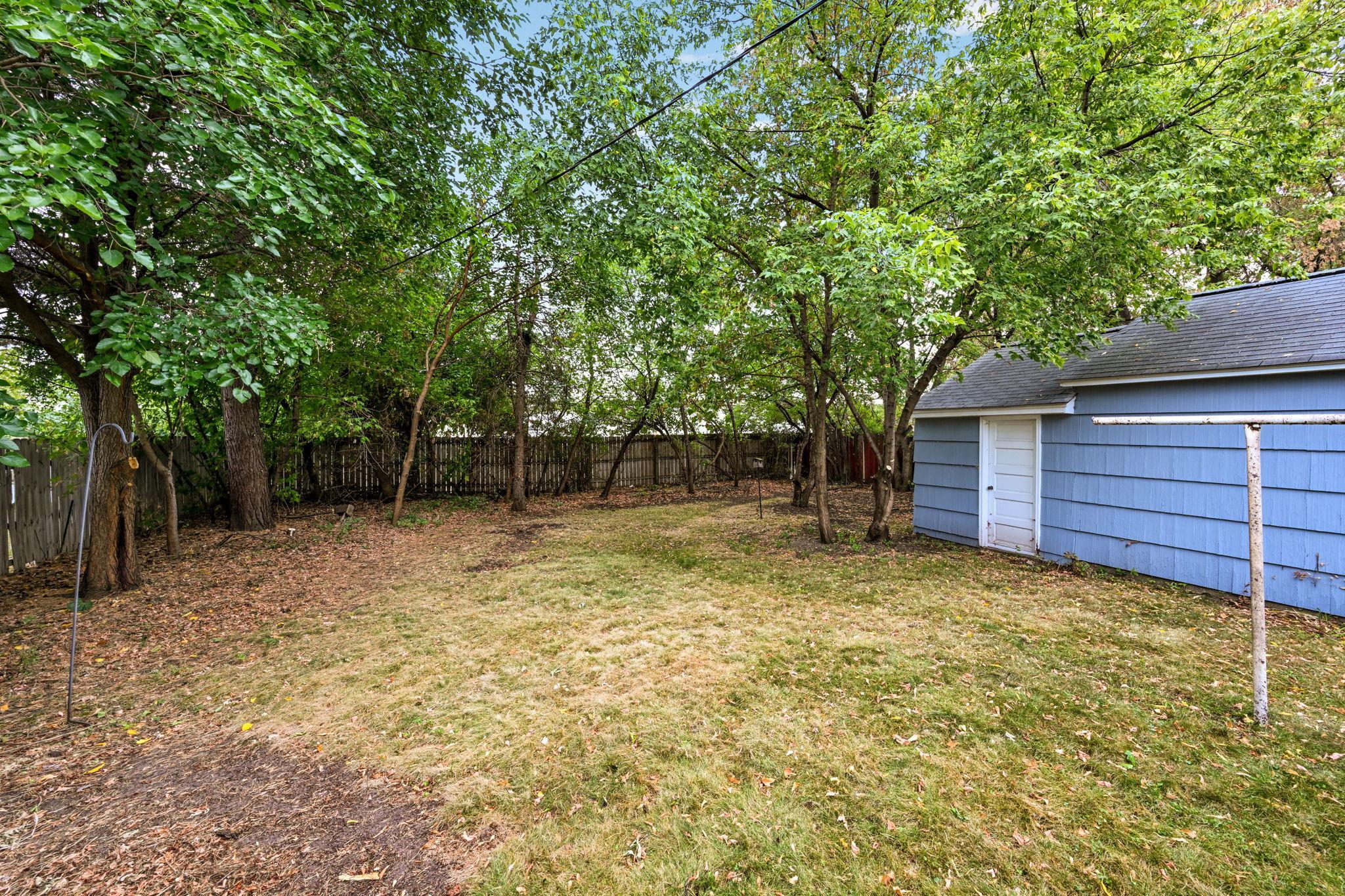 6333 52nd Ave N, Crystal, MN 55428