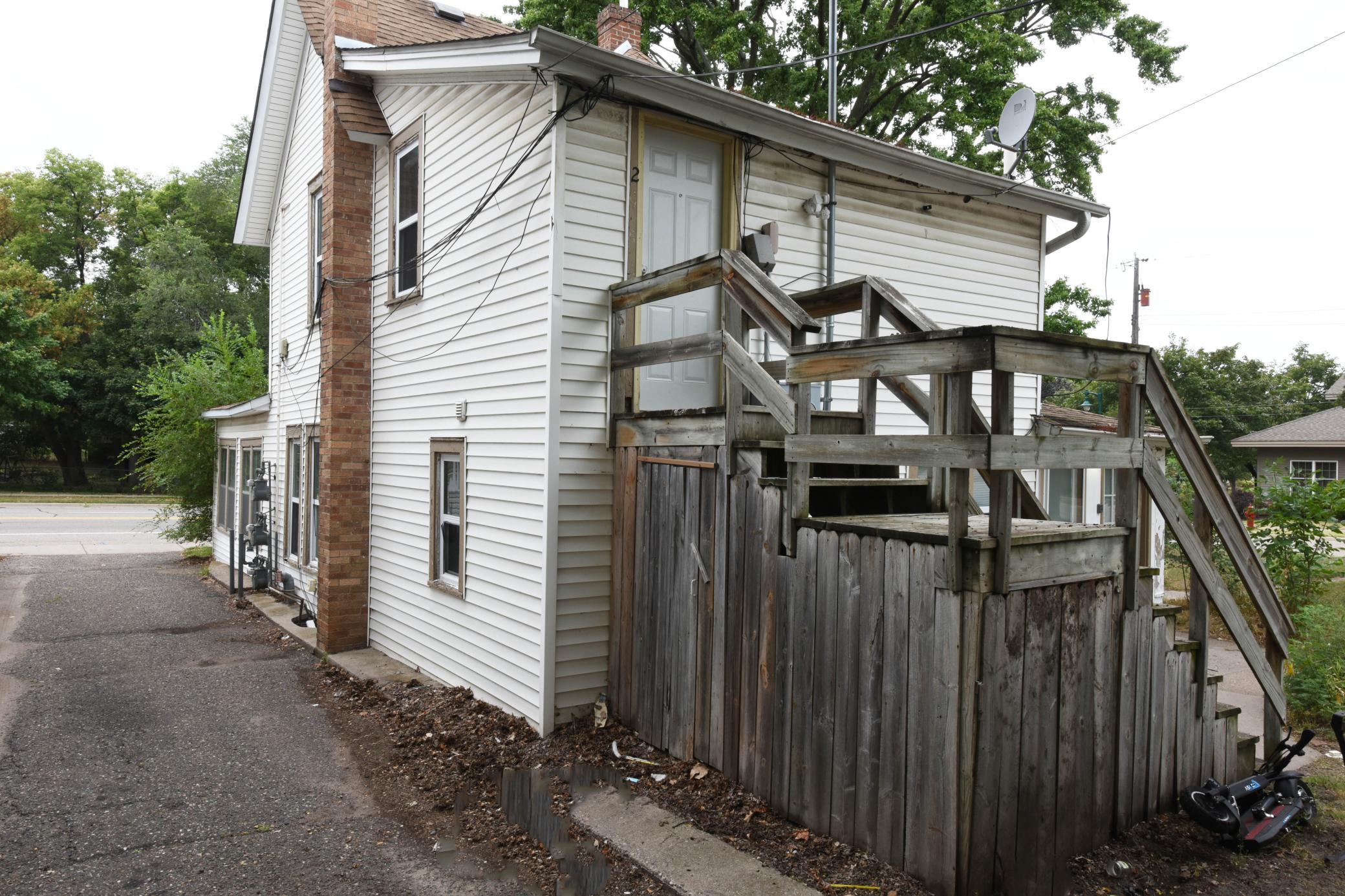 681 Old Highway 8 NW, New Brighton, MN 55112
