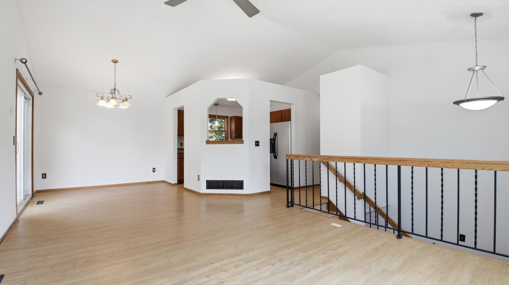 17604 Lorence Way, Eden Prairie, MN 55346