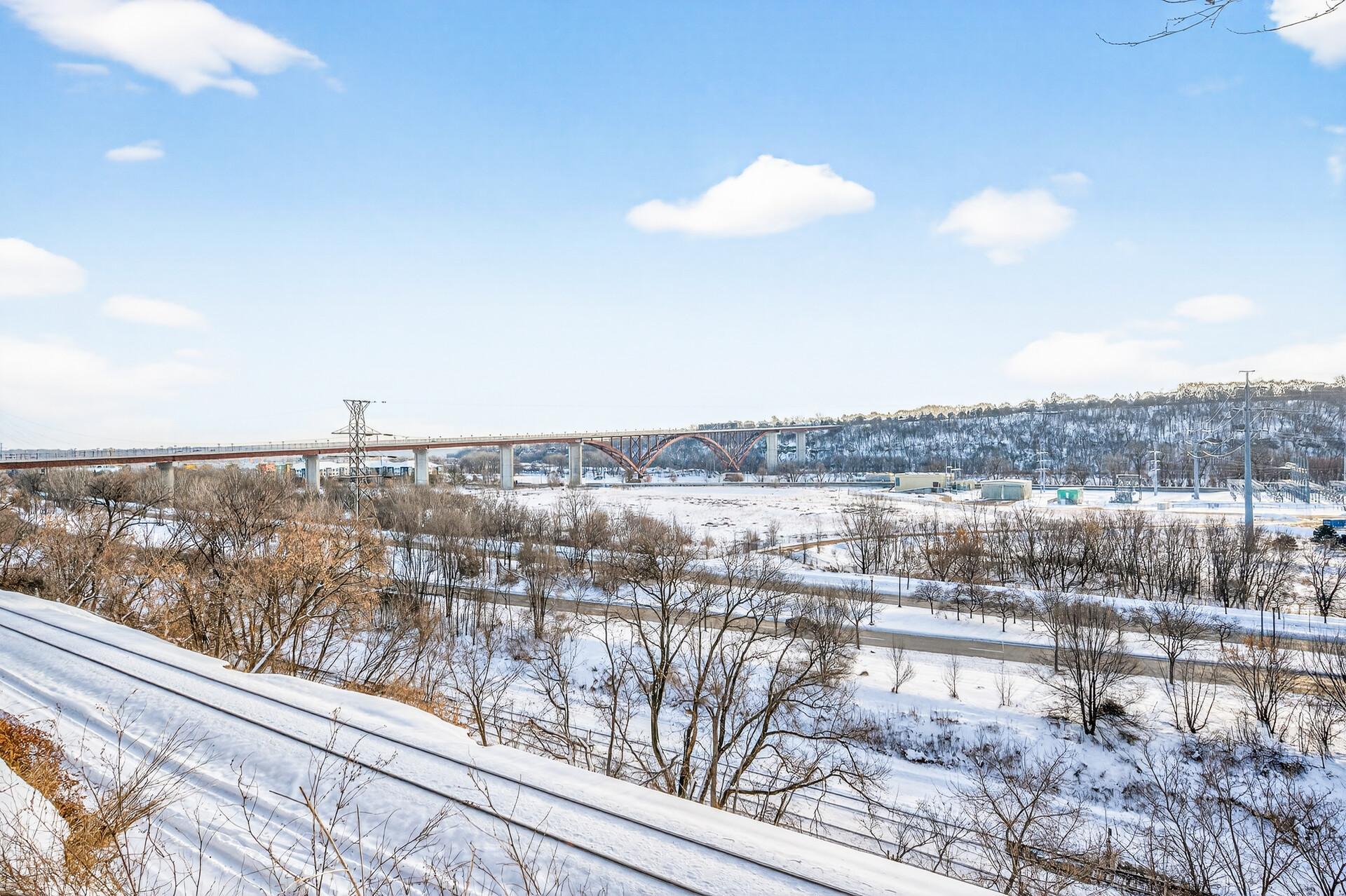 323 W Michigan St, Saint Paul, MN 55102