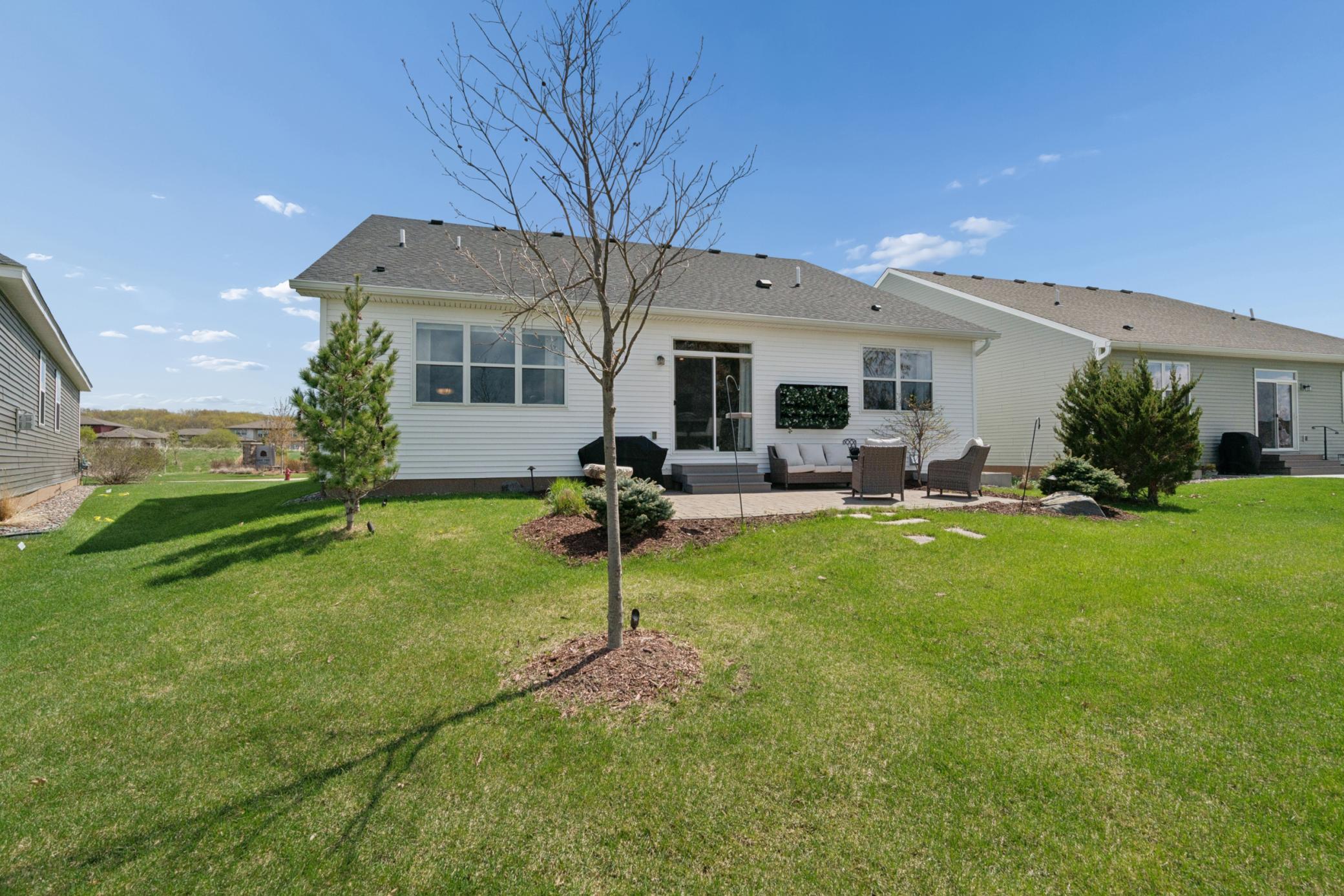 1248 Oak Tree Ct, Carver, MN 55315