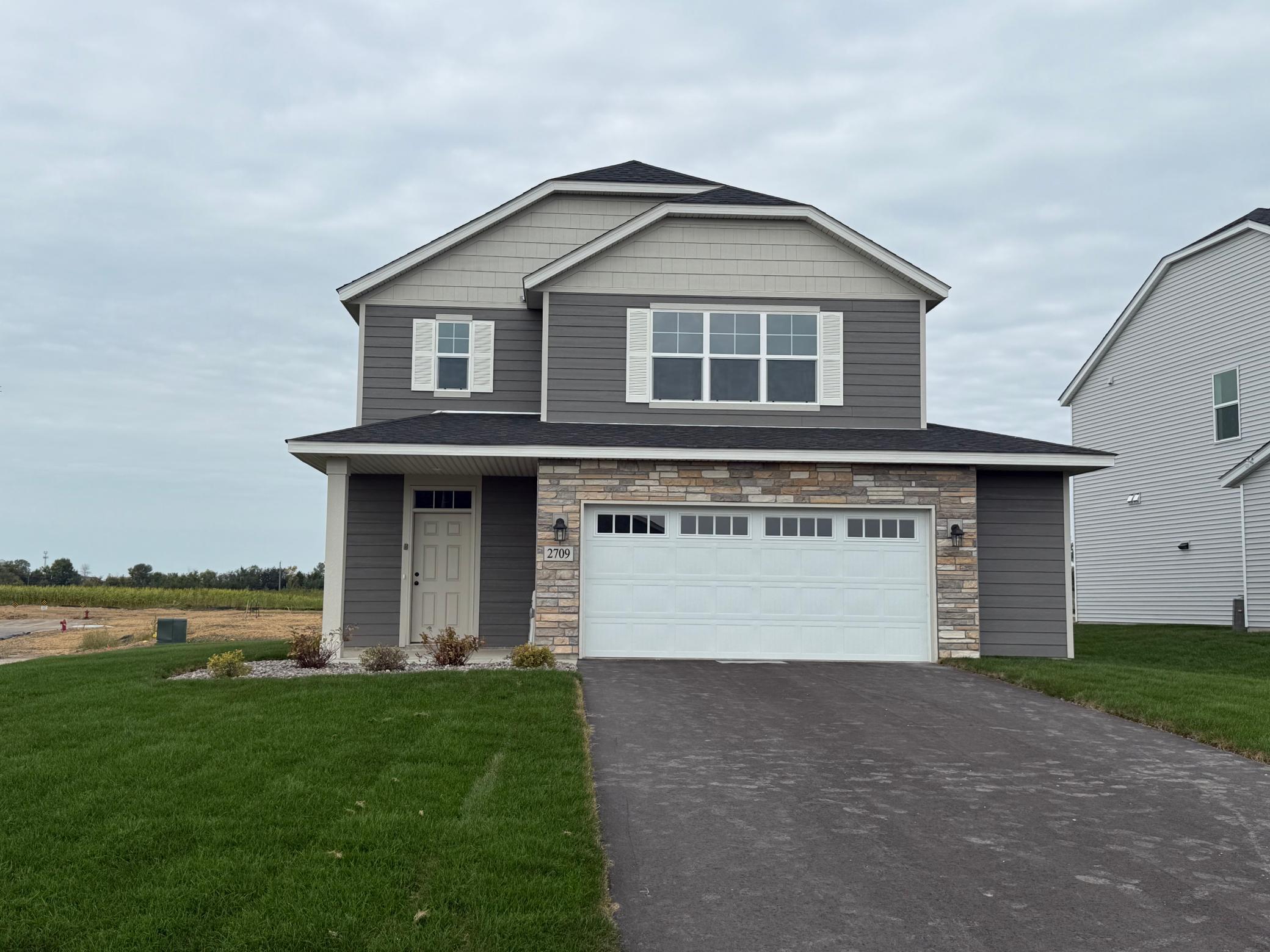 2742 Ivan Ave NE, Saint Michael, MN 55376