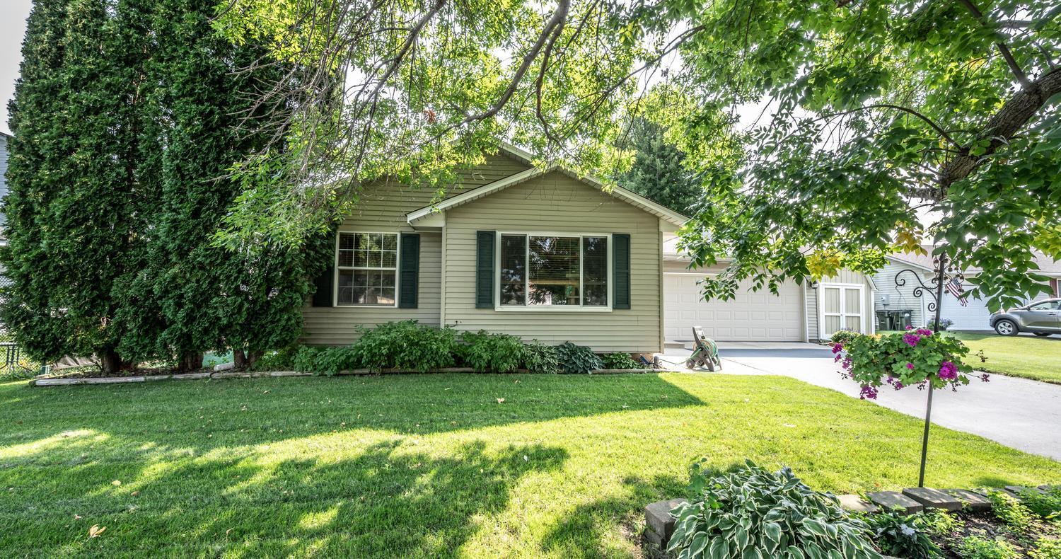 15288 Chokecherry Ave, Rosemount, MN 55068