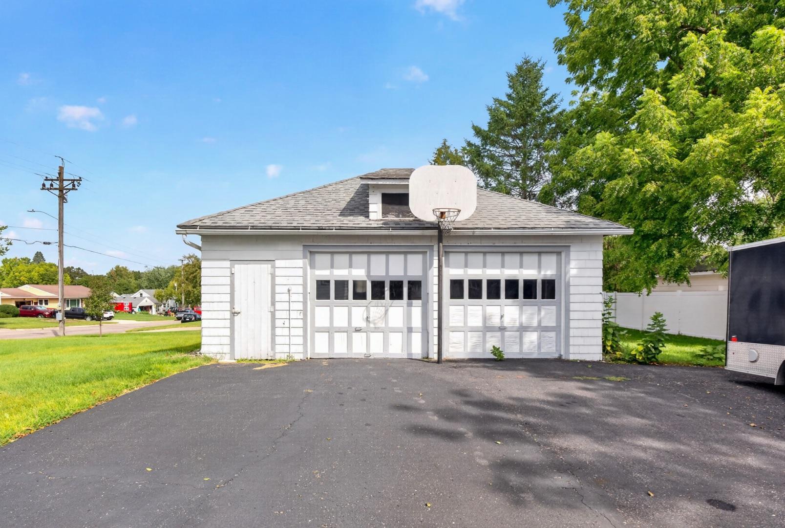 250 W Holly St, Owatonna, MN 55060